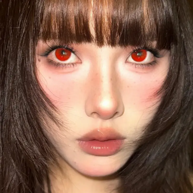 EyeLensy Mysteria Röd Färgade Kontaktlinser 6 Månader