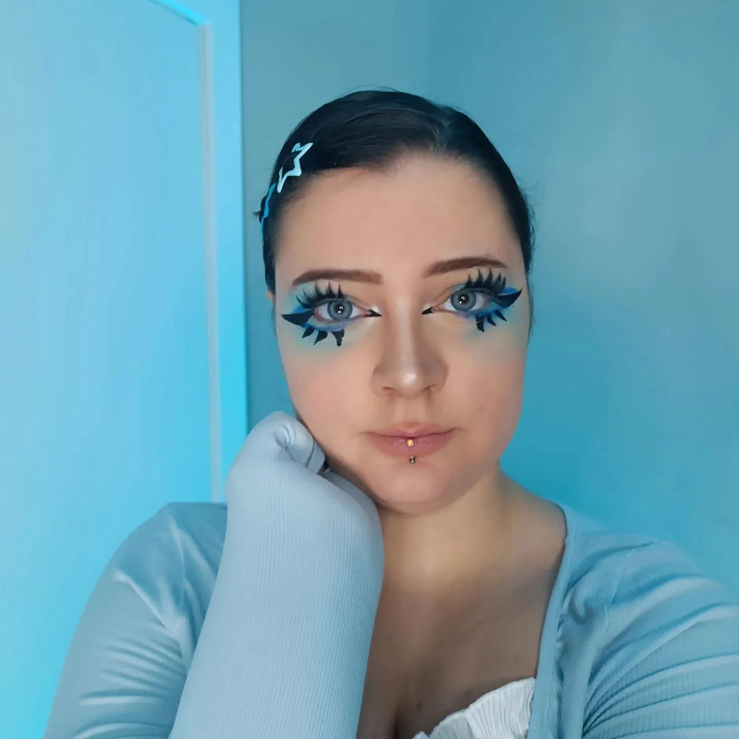 EyeLensy Modrý obvod Barevné Kontaktní Čočky 1 Rok